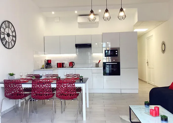 Stella 95 M2 Climatise Parking Proche Sanctuaires Lurdy